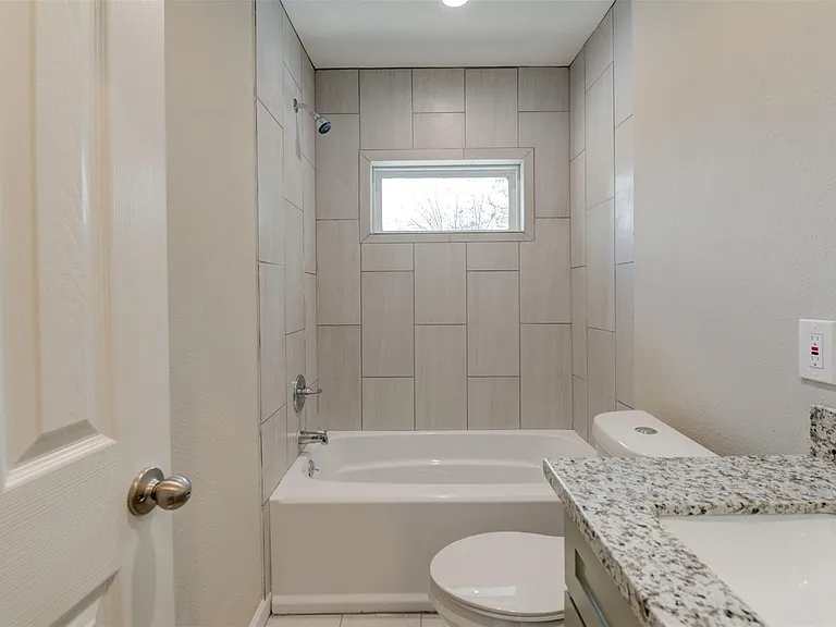 2214 McKee St — Photo 10