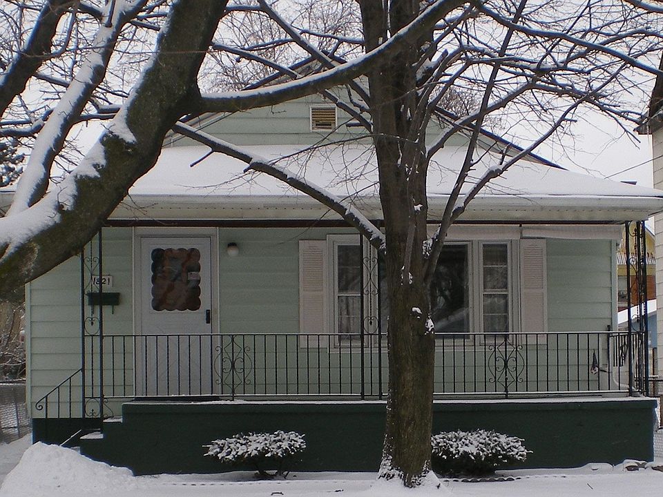 1821 North Avenue - Front of Home