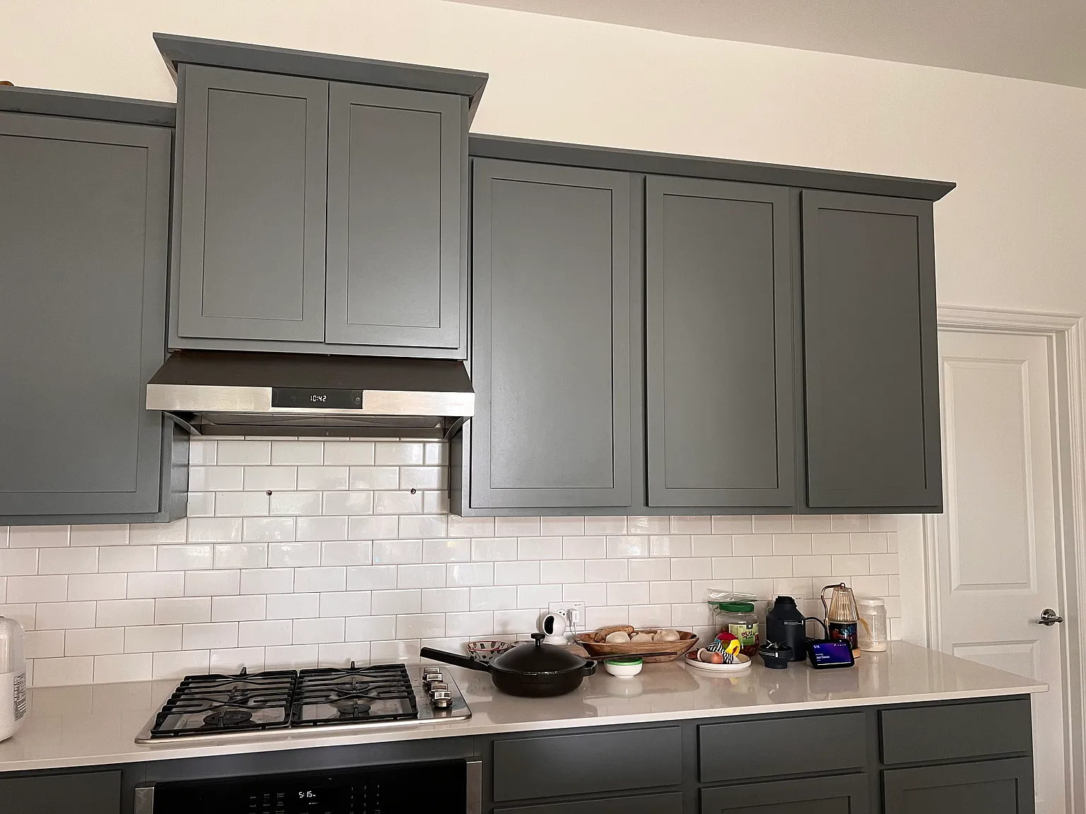 4 bed, 2371 sqft, $3,000 — Photo 4