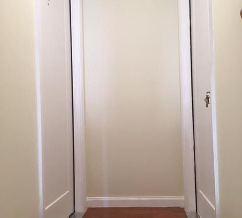 Entryway to Units 3 and 4