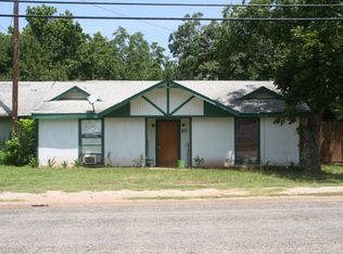 815 W Point Tap Rd, Palestine, TX 75803