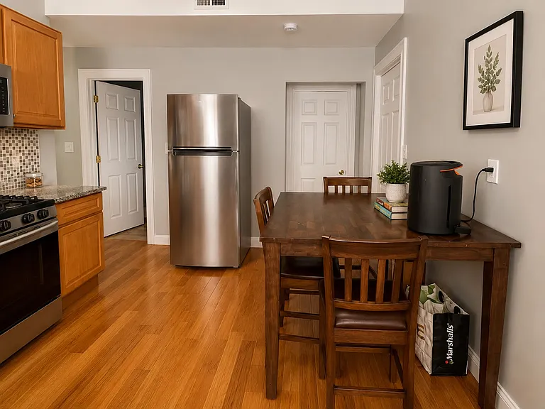 13 Hendry St #3 — Photo 15