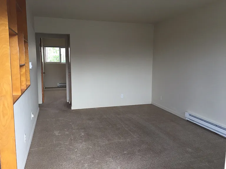 Cortina Apartments — Photo 19