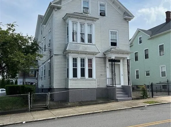 154 Magnolia St, Providence, RI 02909