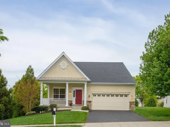 203 Hendrickson Ln, West Grove, PA 19390