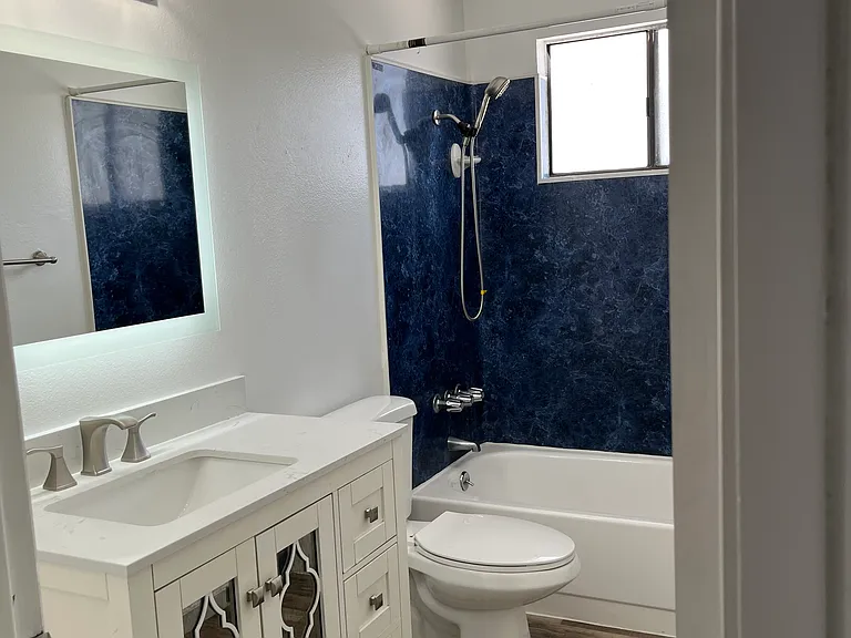 241 W Tulare Ave #D — Photo 25