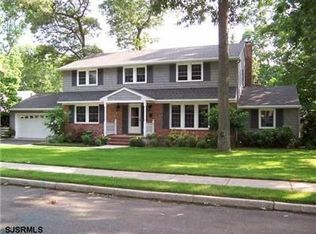 7 Oakview Dr, Northfield, NJ 08225
