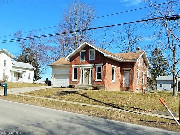 2nd image of 389 N Summit St