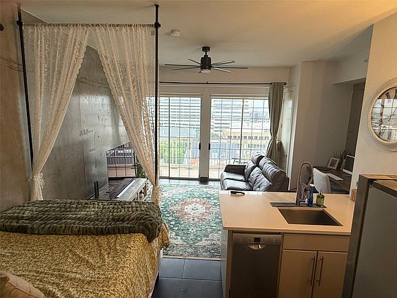5th image of 3225 Turtle Creek Blvd APT 1438
