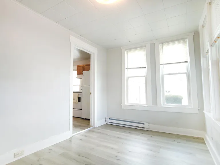 216-218 W Wilson Blvd #2W — Photo 6