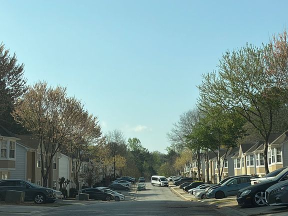 4th image of 3106 Fields Dr