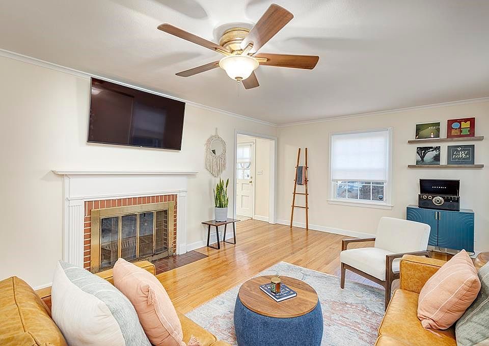 123 Robert Ave, Rockford, IL 61107 Zillow