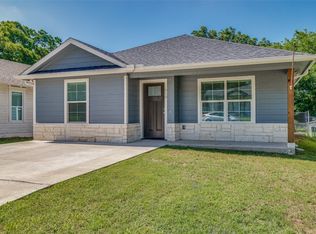 618 E Murray St, Denison, TX 75021