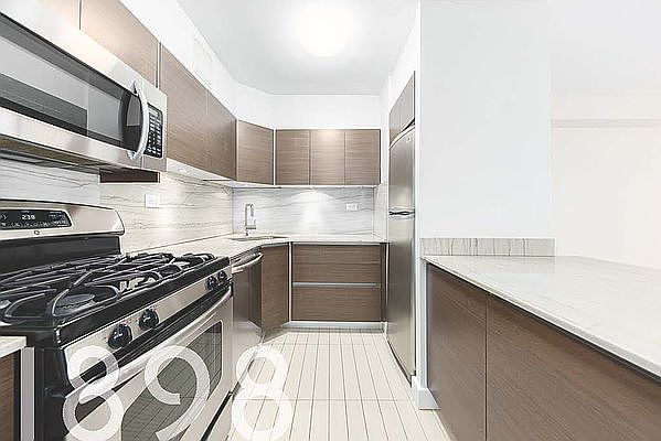 1st image of 135 W 96th St APT 4G
