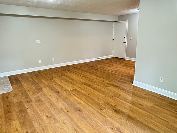 3rd image of 24655 Clareshire Dr APT 104