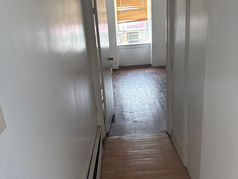 1st image of 3602 Dawson St APT 4