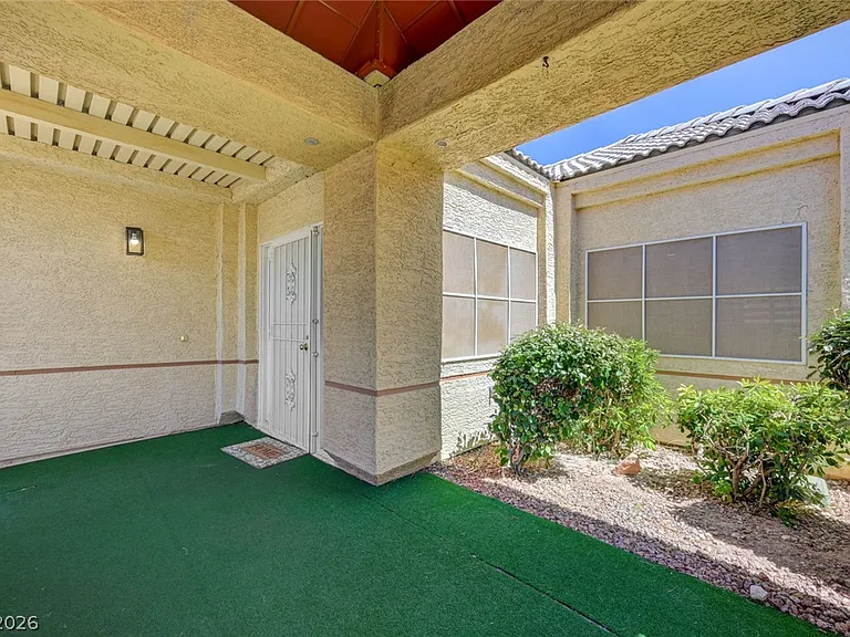 332 Wild Plum Ln — Photo 6