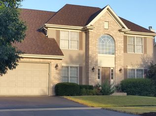 S608 Grengs Ln, Geneva, IL 60134