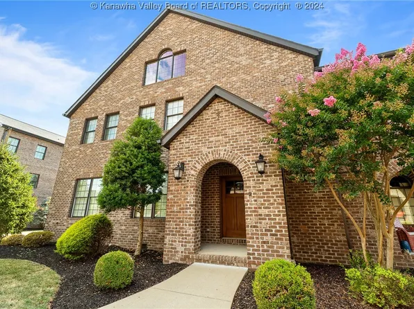 2 Hala Ln, Barboursville, WV 25504