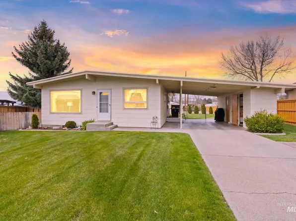 1307 E 2nd St, Weiser, ID 83672