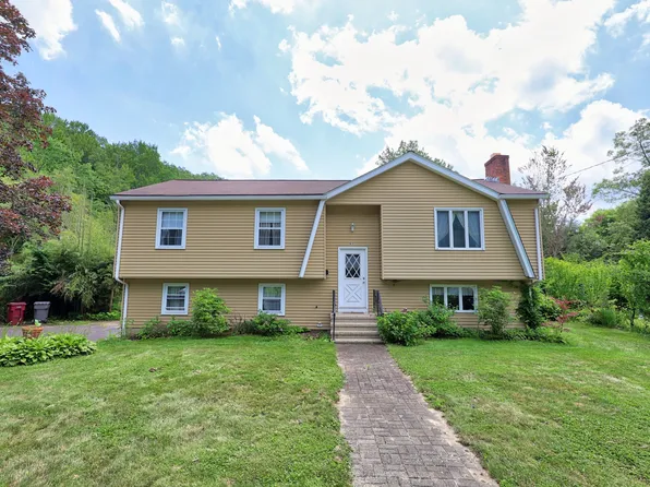 95 Hickory Road, Naugatuck, CT 06770