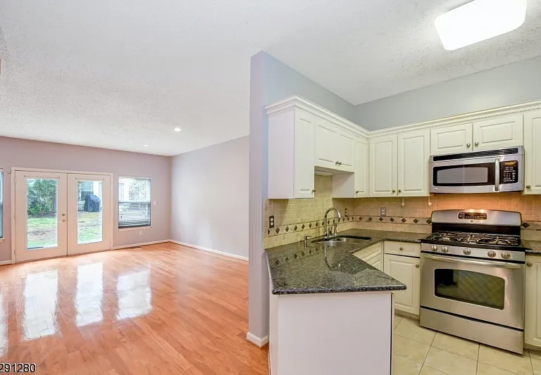 8708 Brittany Dr — Photo 5