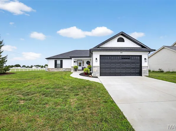 101 Quail Creek Dr, Wright City, MO 63390
