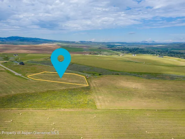 38605 Hidden Springs Dr, Hayden, CO 81639