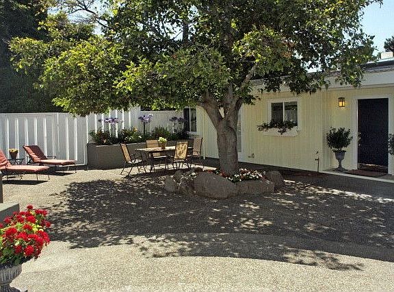 Garden Courtyard