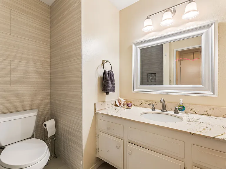 28130 Ambergate Dr — Photo 33