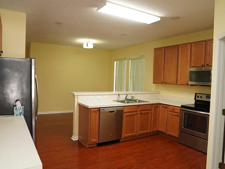 8325 Warlin Dr N — Photo 19