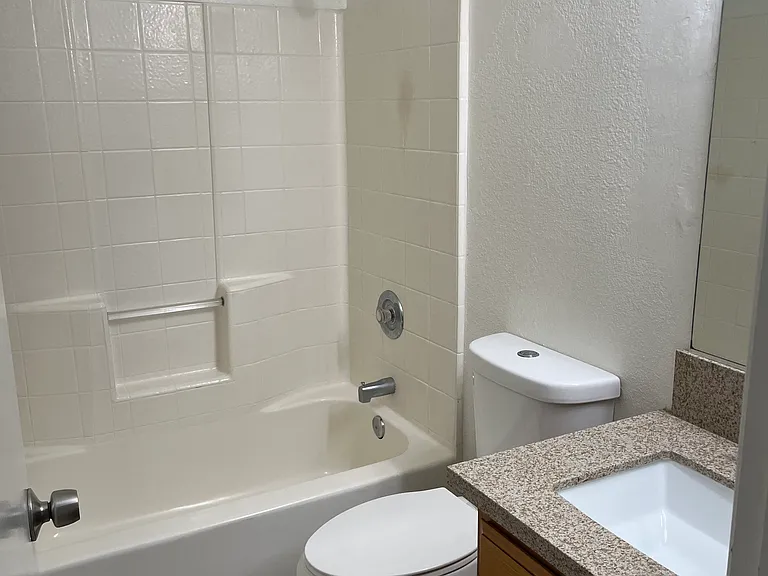 9502 Campus Park Dr — Photo 8