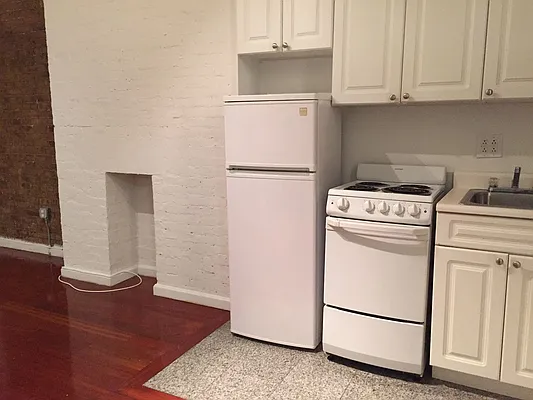 Rented by Sky Management | media 68