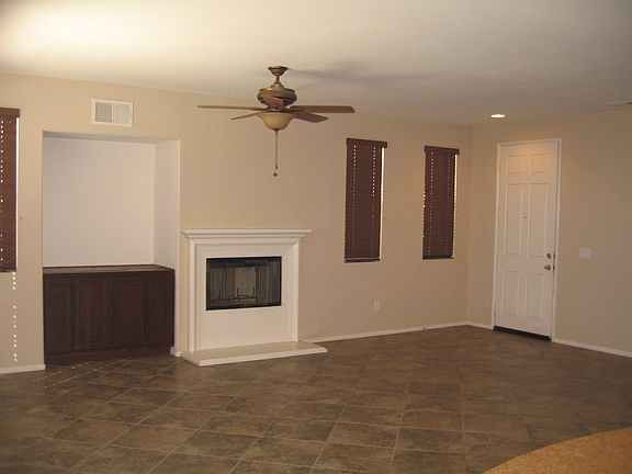 3rd image of 12895 Dolomite Ln