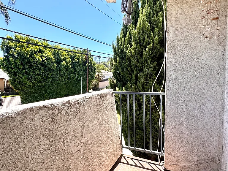 4267 Beverly Glen Blvd #203 — Photo 20