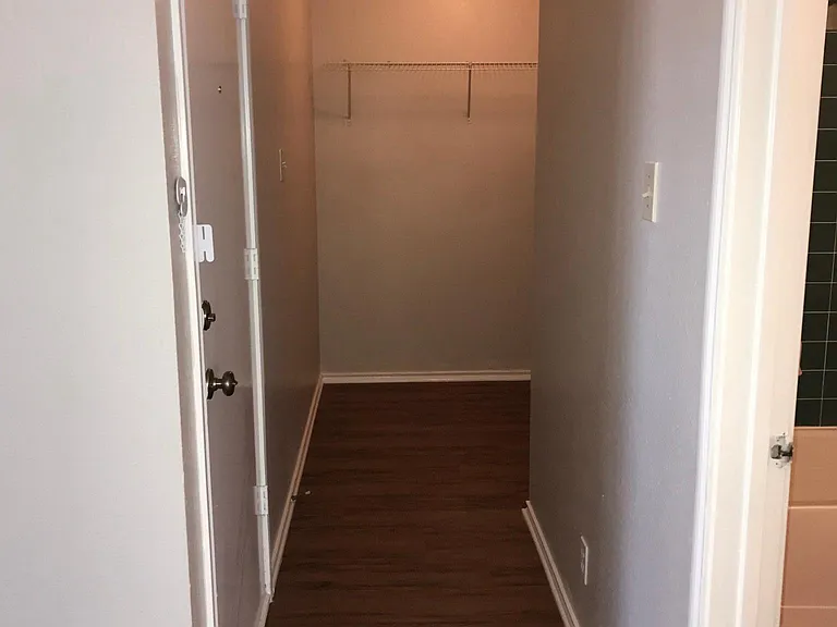 9502 Fulwood Trl — Photo 17