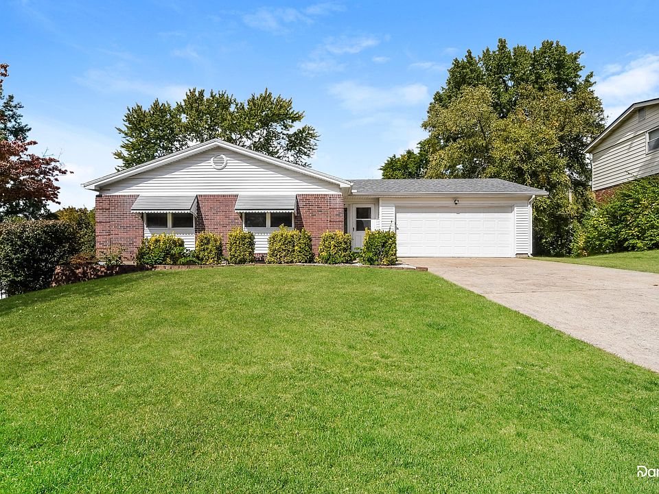 1st image of 11011 Crimson Dr
