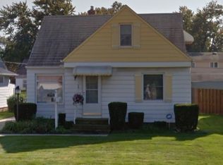 10608 Raymond Ave, Garfield Heights, OH