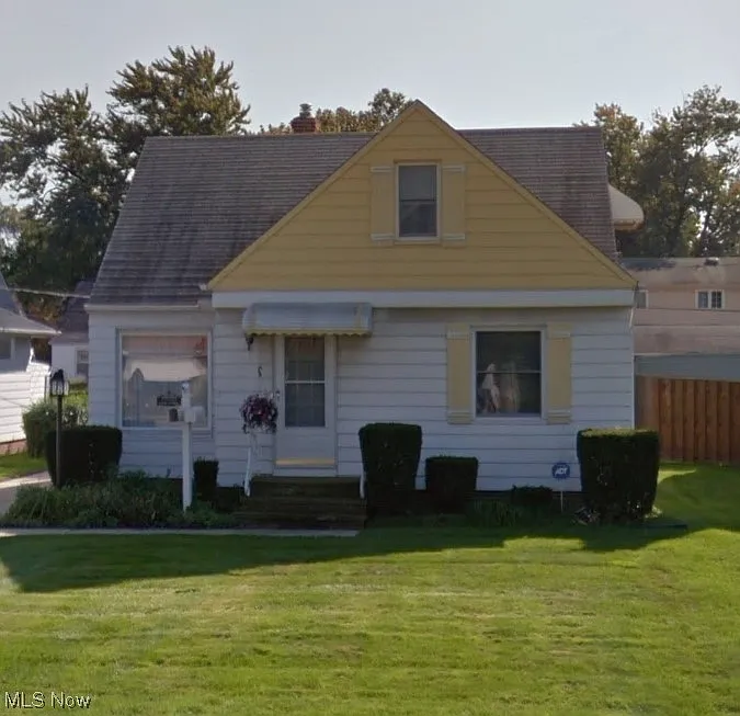 10608 Raymond Ave photo 1