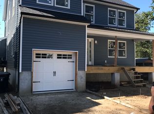 75 Shoreland Ter, Middletown, NJ 07748