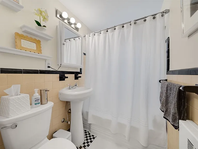 926 Massachusetts Ave #3 — Photo 10