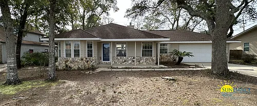 6 Shamrock Dr Photo 1