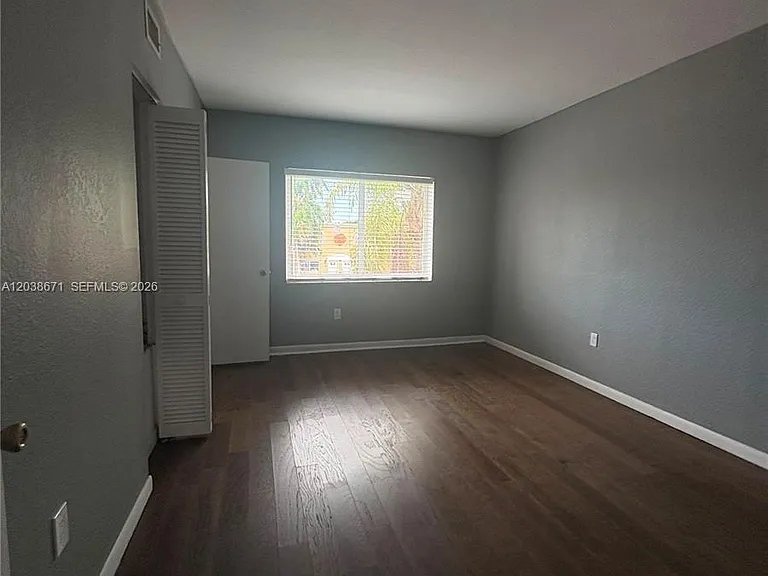 481 NW 84th Ln #481 — Photo 3
