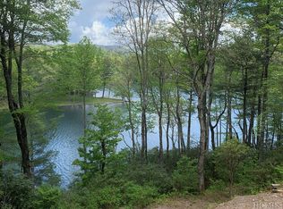 906 W Club Blvd, Lake Toxaway, NC 28747