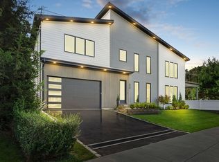 88 Carver Rd, Newton, MA 02461