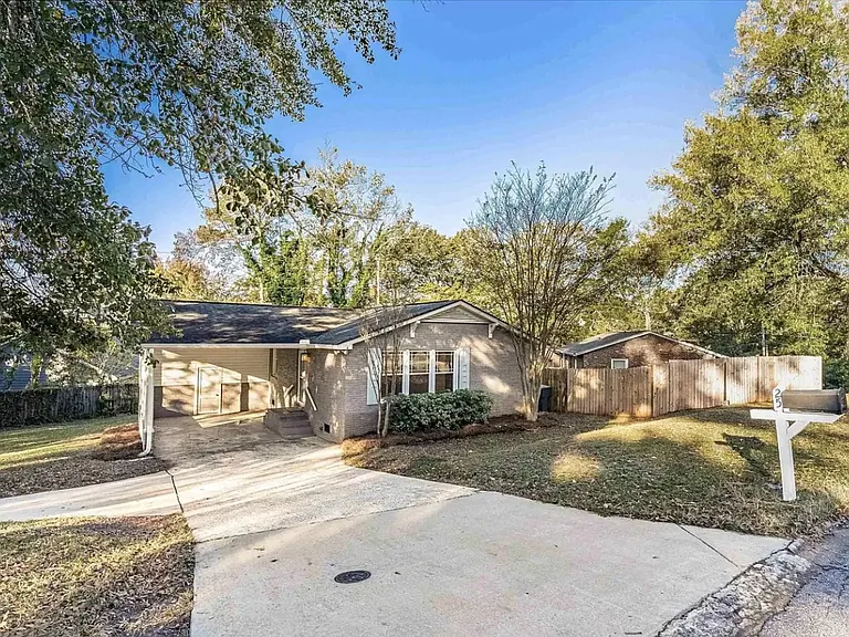 25 Riverview Ct — Photo 2