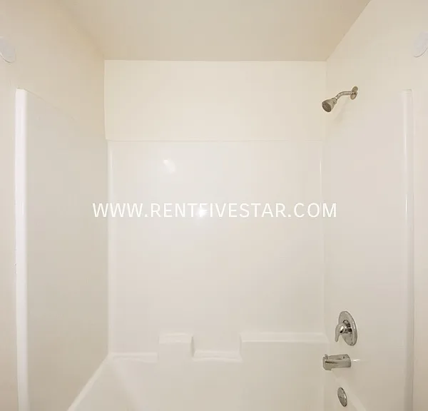 3954 Hawthorne Rd #14B — Photo 15