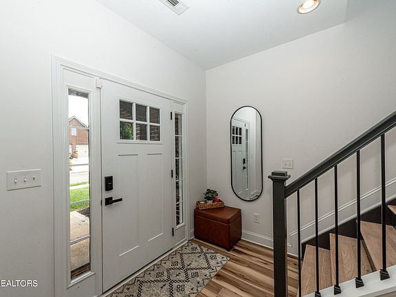 4th image of 2571 Blackberry Ridge Blvd