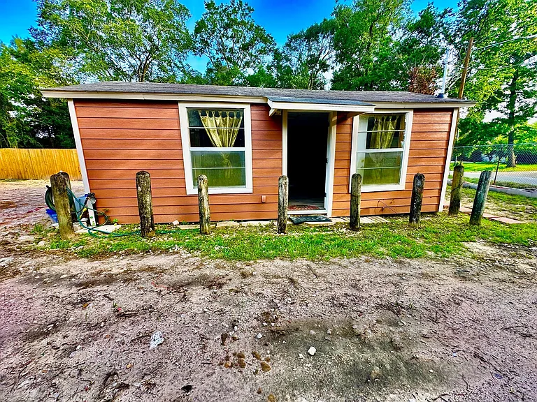 19422 Borders Dr — Photo 9