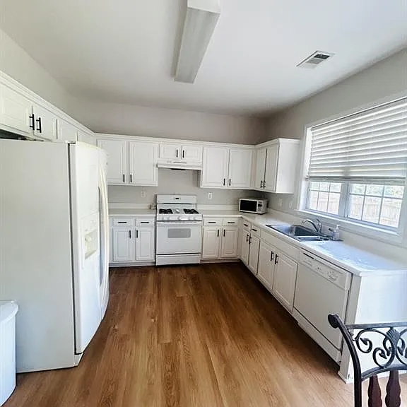 577 Ashland Pkwy — Photo 11